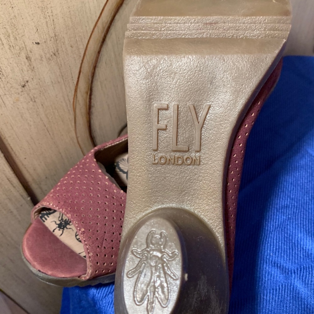 FLY LONDON FILA OPEN TOE PUMPS